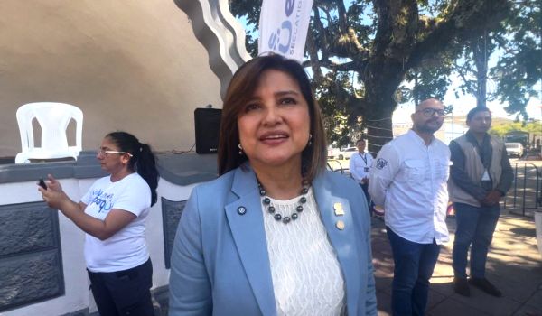 Vicepresidenta Karin Herrera inaugura en Jalapa la campaña “Volvamos al Parque” Vicepresidenta Karin Herrera inaugura en Jalapa la campaña “Volvamos al Parque”