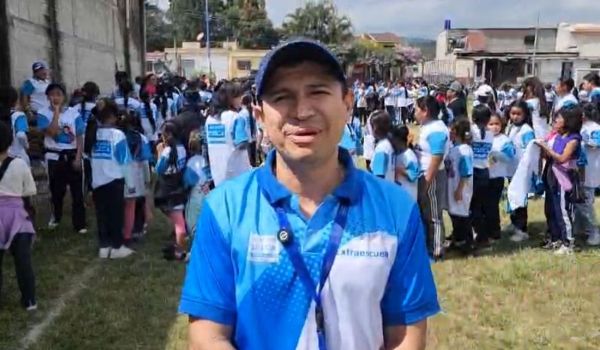 Docentes de Jalapa culminan el programa “Juguemos Juntos” para fortalecer la enseñanza de Educación Física Docentes de Jalapa culminan el programa “Juguemos Juntos” para fortalecer la enseñanza de Educación Física
